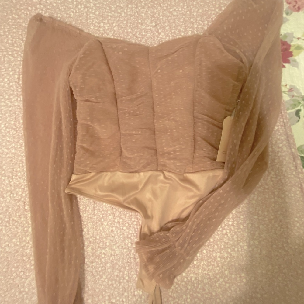 NEWW lacy body suit !!